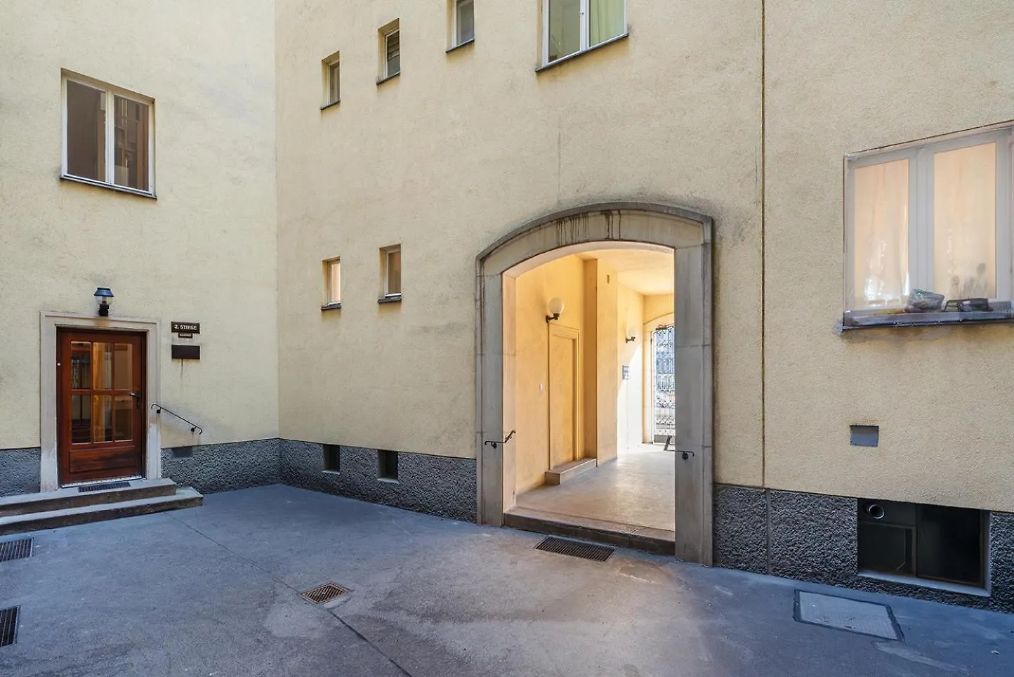 Die Stadt Vor Der Tuere Und Dennoch Ruhig Gelegen Wien